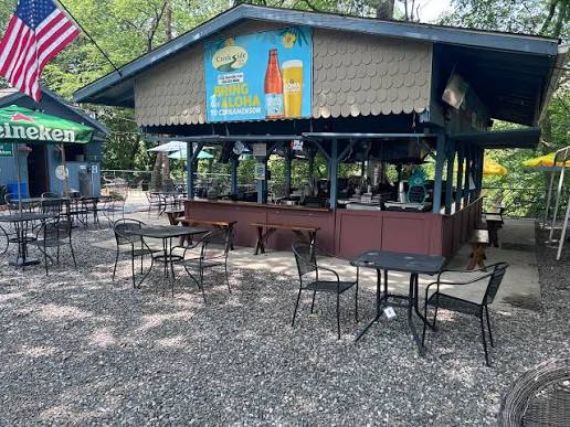 creekside bar